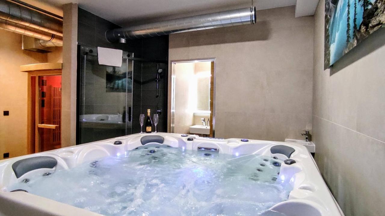 Grand Spa Harrachov - Wellness Luxusni Apartman S Velkou Virivkou, Saunou, Kuchyni A Venkovnim Posezenim V Centru Harrachova Exterior foto